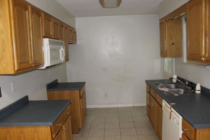 2741 Lowe Dr, Talbott, TN 37877