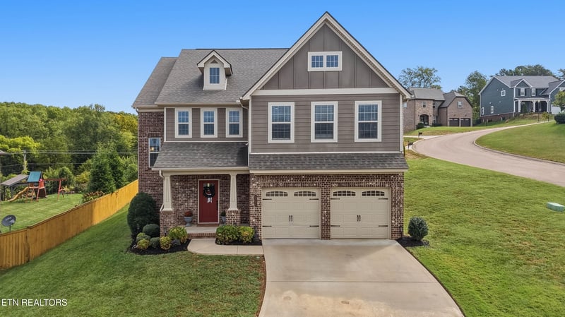 2742 Tallgrass Ln, Knoxville, TN 37932