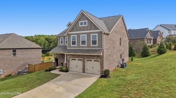 2742 Tallgrass Ln, Knoxville, TN 37932