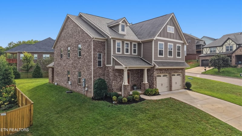 2742 Tallgrass Ln, Knoxville, TN 37932