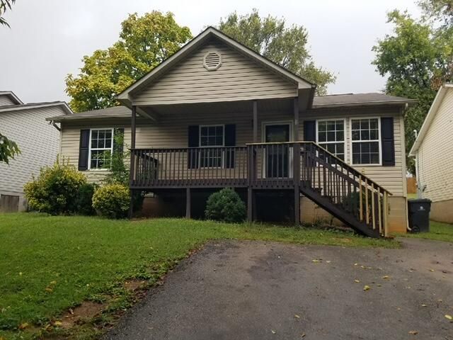 2743 Carson Ave, Knoxville, TN 37917