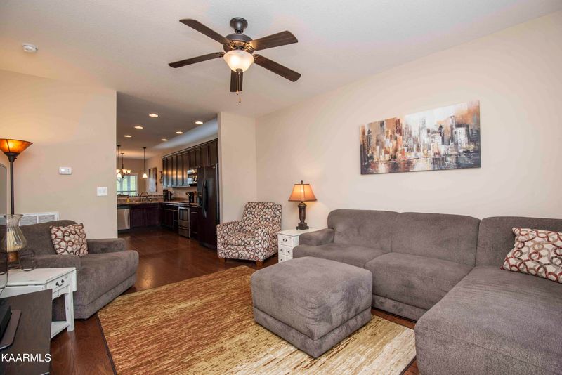 2744 Silent Springs Ln, Knoxville, TN 37931