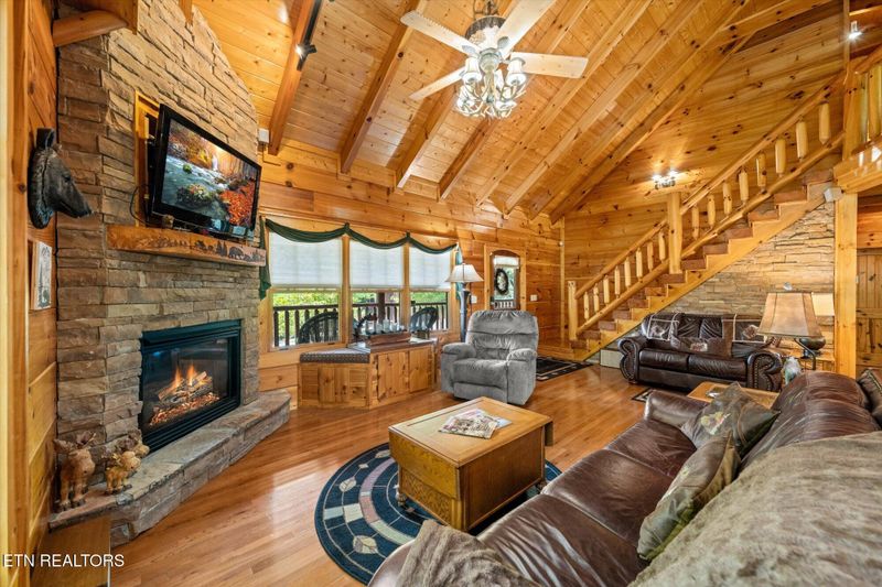 2746 Cedar Falls Way, Sevierville, TN 37862