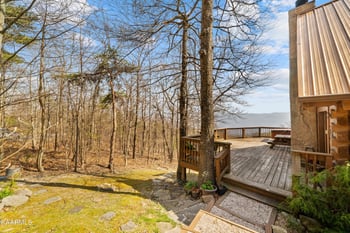 2746 E End Rd, Pigeon Forge, TN 37876