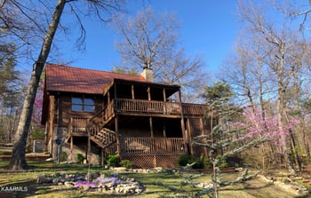 2746 E End Rd, Pigeon Forge, TN 37876