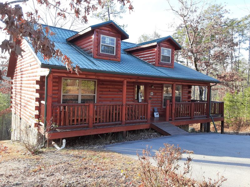 2746 Murray Ridge Rd, Sevierville, TN 37876
