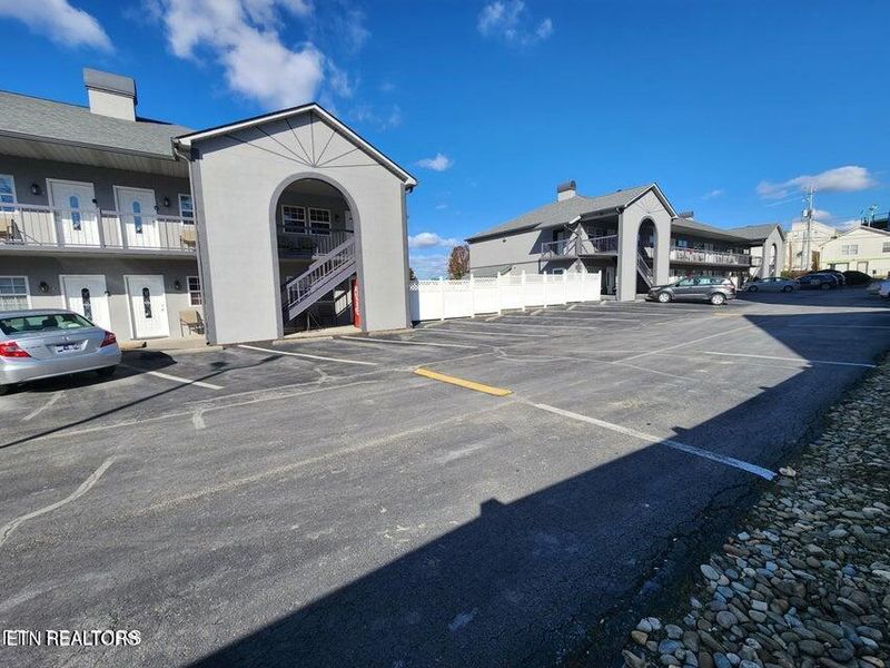 2748 Florence Dr #APT 209, Pigeon Forge, TN 37863