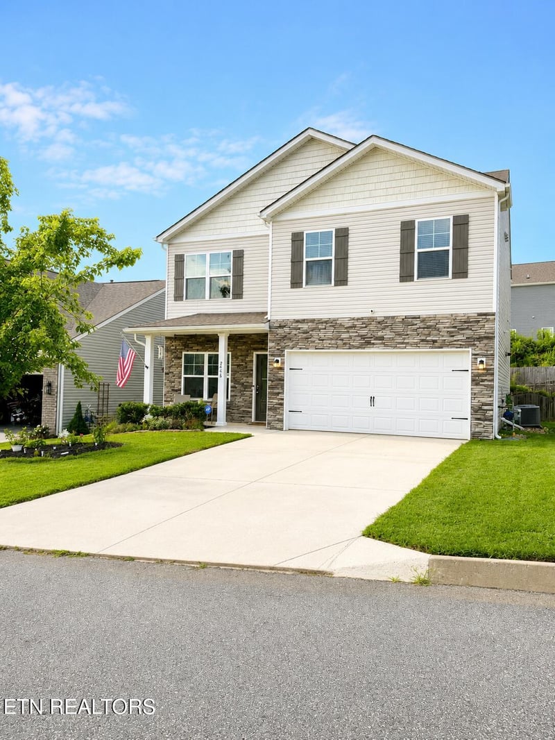 2748 Minuteman Ln, Knoxville, TN 37920