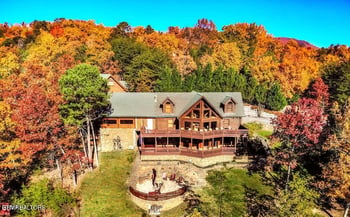 27482738 Cats Paw Ln, Sevierville, TN 37862