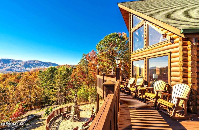 27482738 Cats Paw Ln, Sevierville, TN 37862