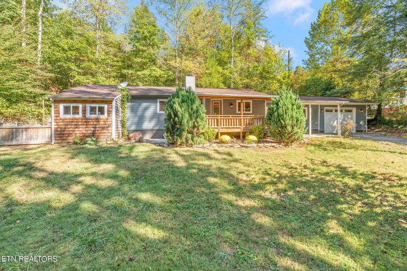 275 Bowers Rd, Harriman, TN 37748