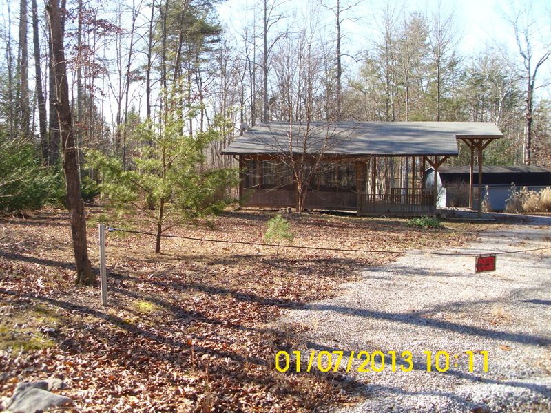 275 David Crockett Rd, Crossville, TN 38572