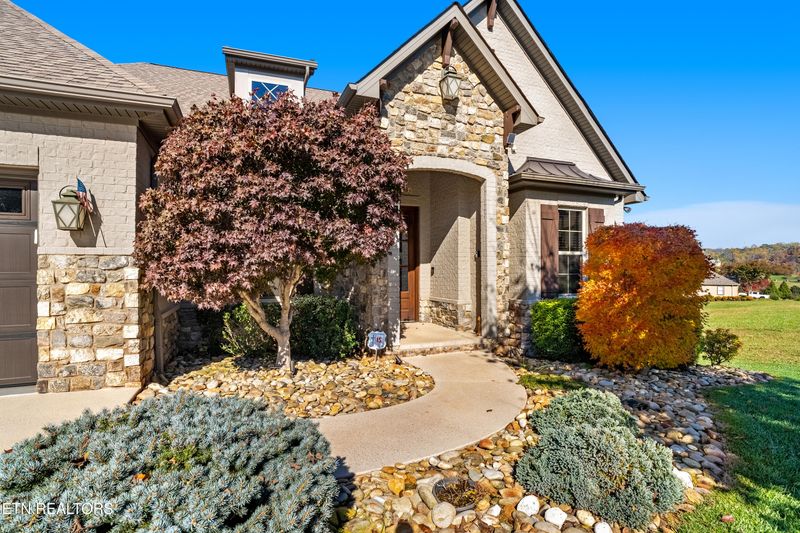 275 Hummingbird Dr, Vonore, TN 37885