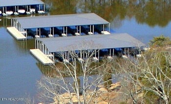 275 Rock Point Dr, Vonore, TN 37885