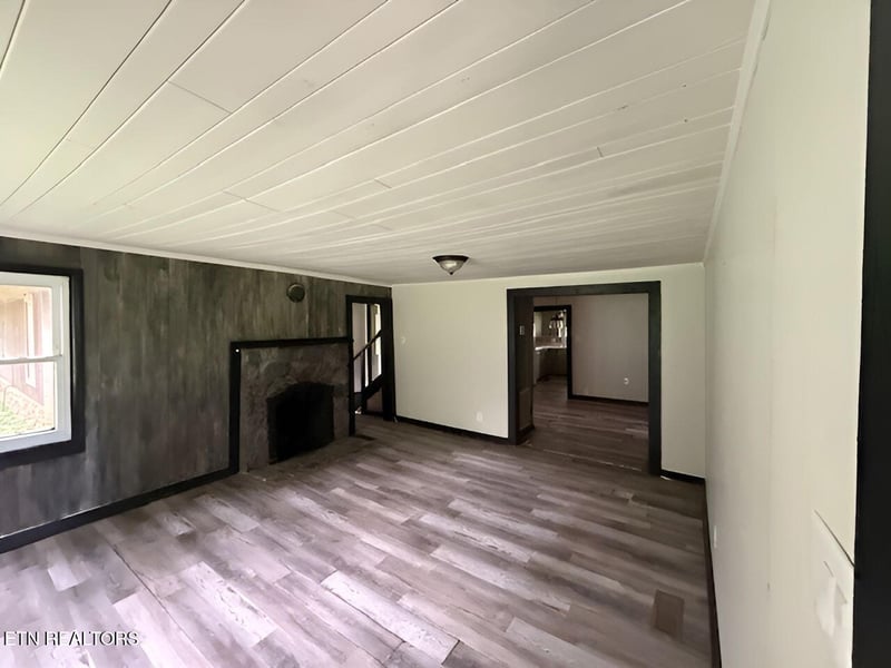 2750 Happy Hollow Rd, Sevierville, TN 37862