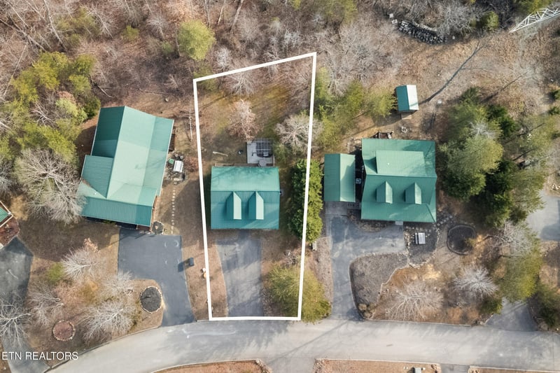 2756 Murray Ridge Rd, Sevierville, TN 37876