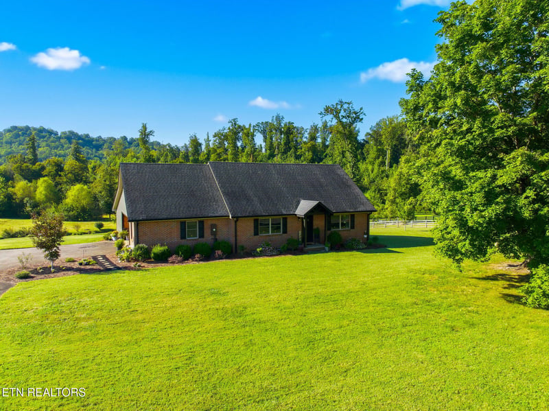 276 Highway 307, Athens, TN 37303