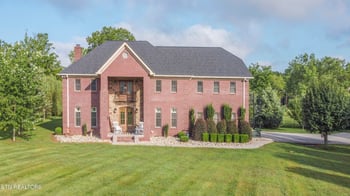 276 Pond View Dr, Kingston, TN 37763