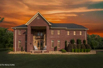 276 Pond View Dr, Kingston, TN 37763