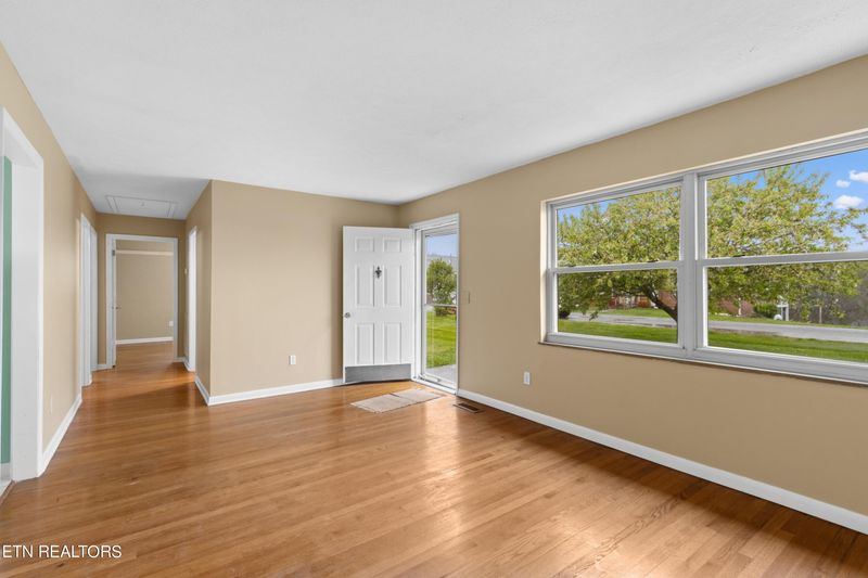 2761 Conrad Dr, Morristown, TN 37814