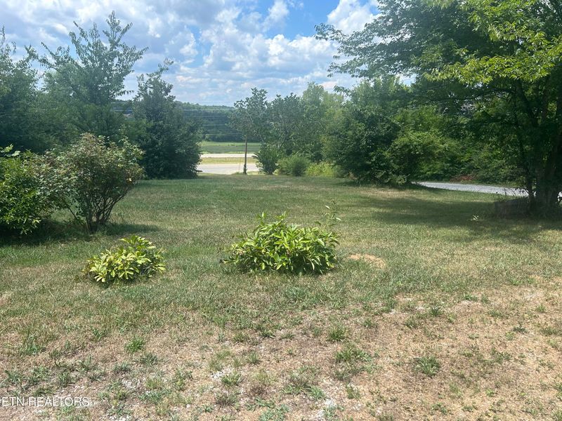 2761 Highway 411, Madisonville, TN 37354