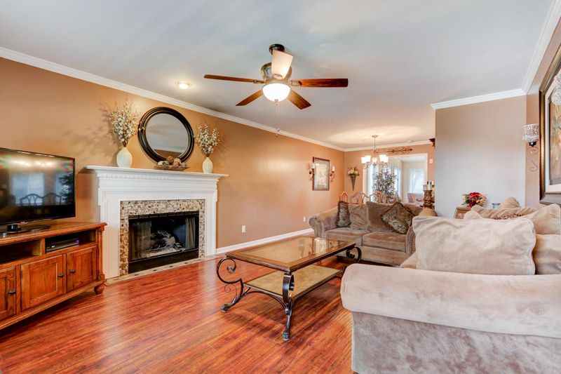 2762 Sheringham Dr, Powell, TN 37849