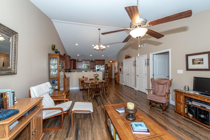 2763 Waters Place Dr, Maryville, TN 37803