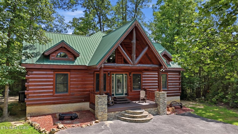 2764 Murray Ridge Rd, Sevierville, TN 37876