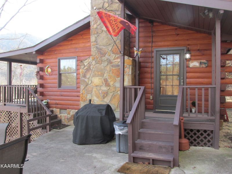 2764 Waldens Creek Rd, Sevierville, TN 37862
