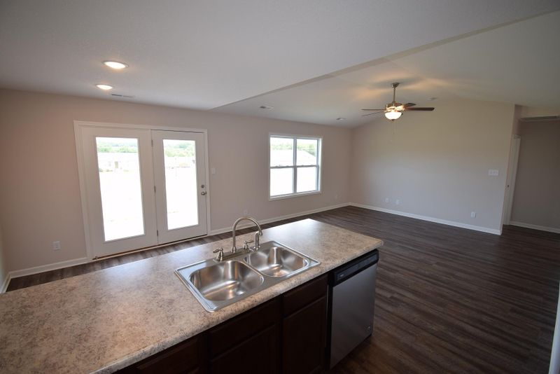 277 Hartfield Ln, Loudon, TN 37774