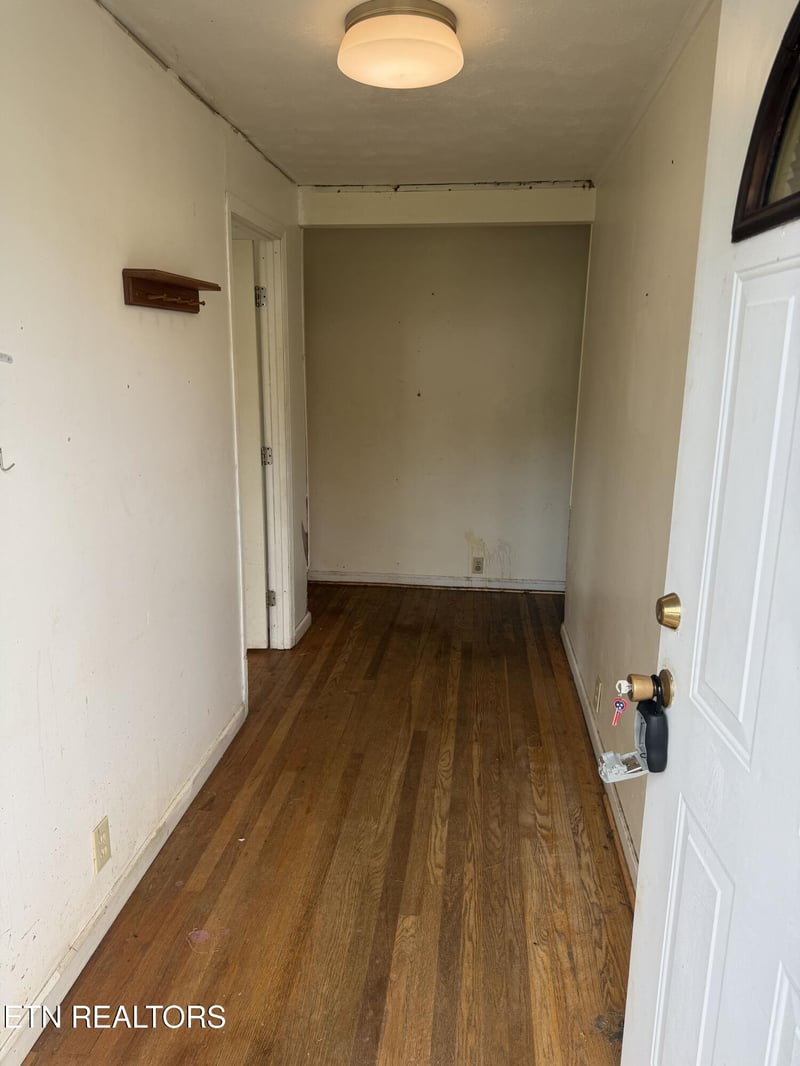 277 Jefferson Ave, Oak Ridge, TN 37830