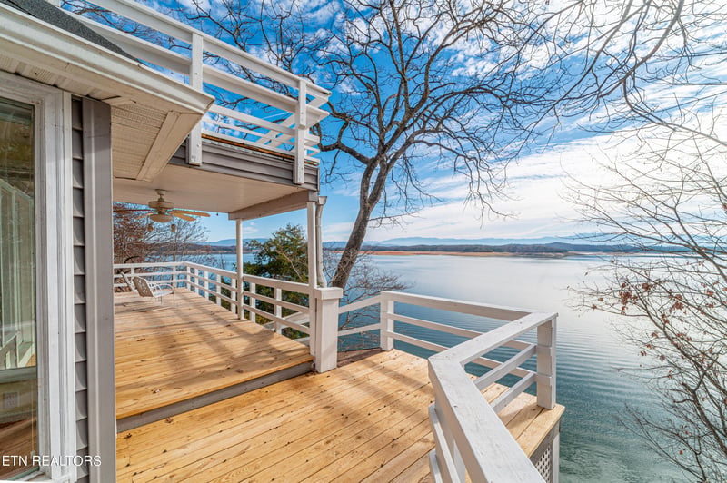 2770 Smith Cir, Dandridge, TN 37725