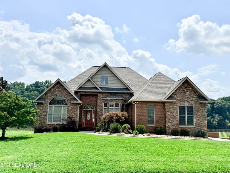 2772 River Island Blvd, Kodak, TN 37764