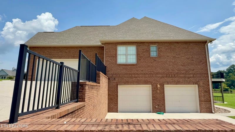 2772 River Island Blvd, Kodak, TN 37764