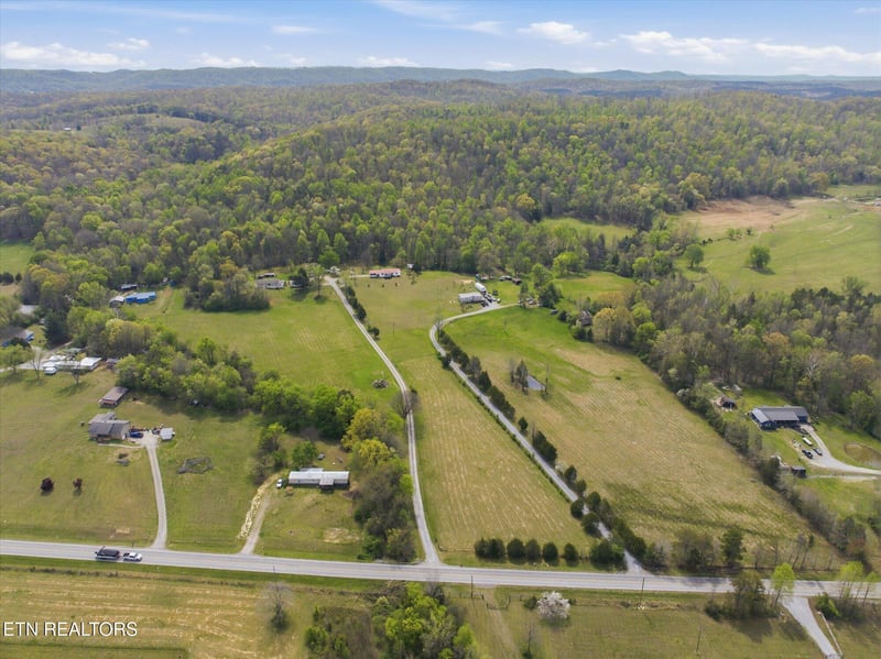 2777 River Rd, Ten Mile, TN 37880