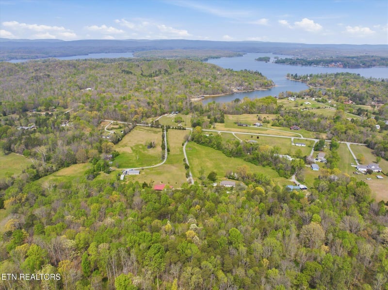 2777 River Rd, Ten Mile, TN 37880