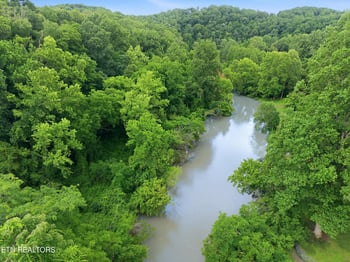 2777 Swanson Ln, Knoxville, TN 37932