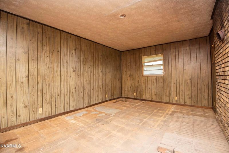 278 Warwick Chapel Rd, Luttrell, TN 37779
