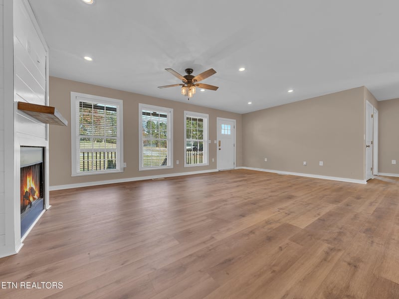 2781 Windfall Estates Dr, Sevierville, TN 37876