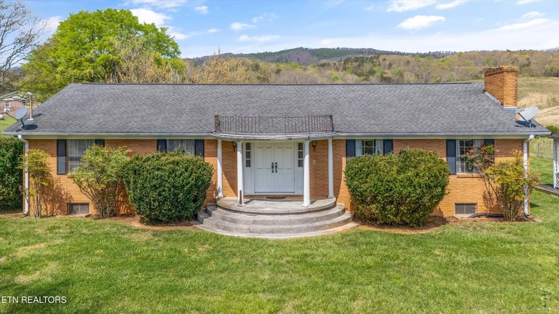 2783 Rutledge Pike, Blaine, TN 37709