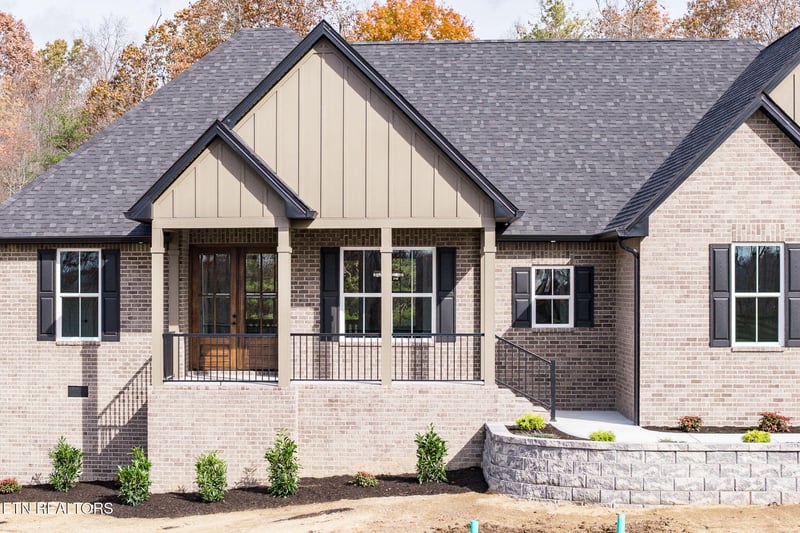 279 Catoosa Ridge Dr, Crossville, TN 38571