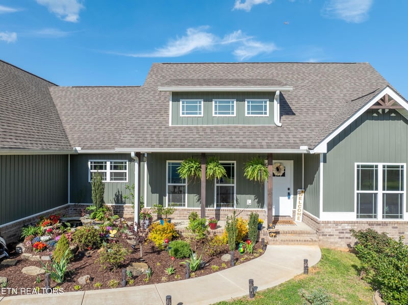 279 Lakeside Meadows Cir, Madisonville, TN 37354
