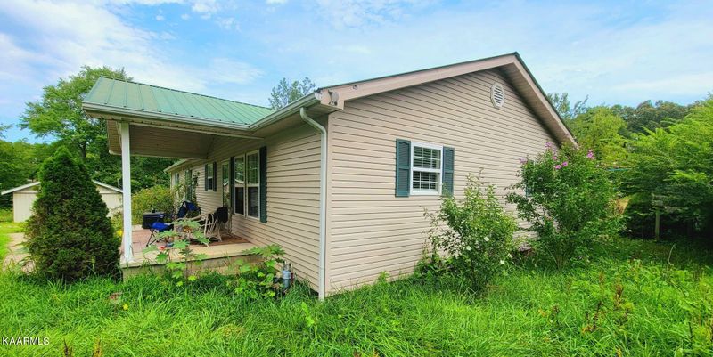 279 Ross Ln, Winfield, TN 37892