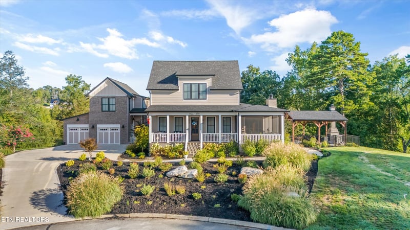 279 Serenity Dr, Harriman, TN 37748