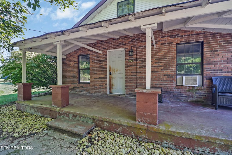 279 Smith Rd, Crossville, TN 38571