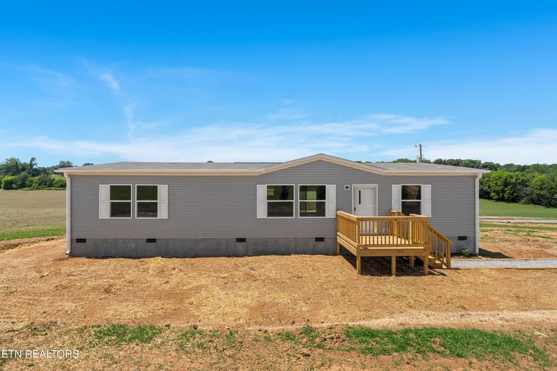 279 Thompson Rd, Madisonville, TN 37354