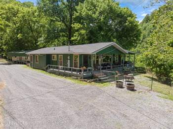 2792 Happy Hollow Rd, Sevierville, TN 37862