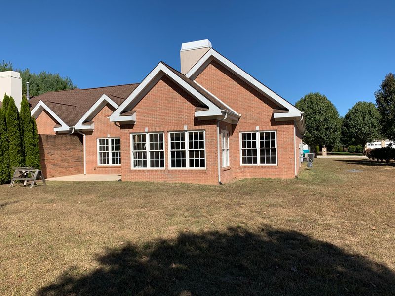 28 Broadleaf Pl, Crossville, TN 38555