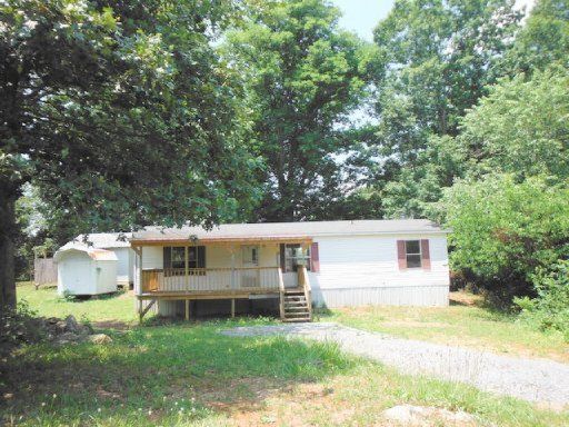 280 Country Pl, Bean Station, TN 37708