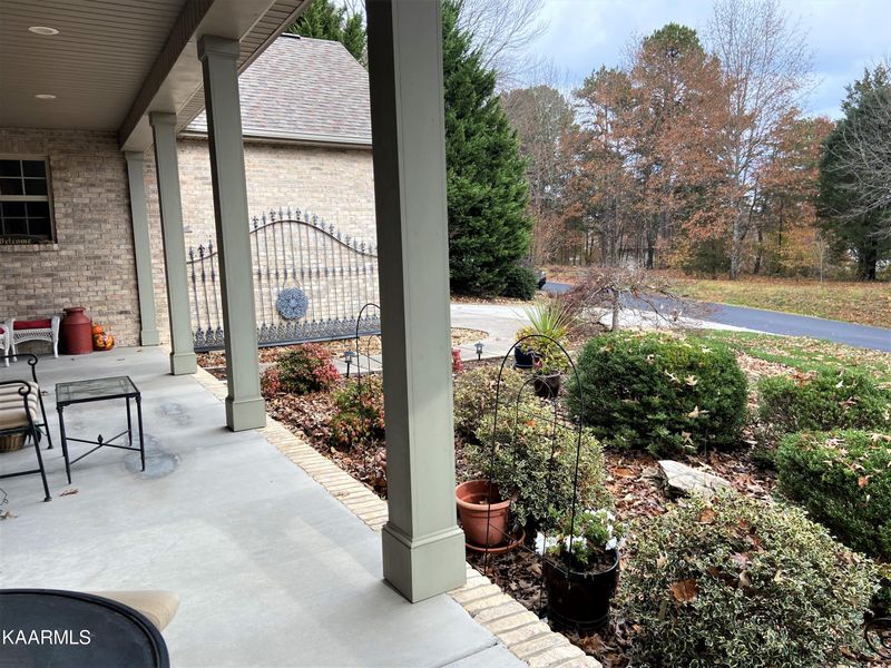 280 Coyatee Dr, Loudon, TN 37774